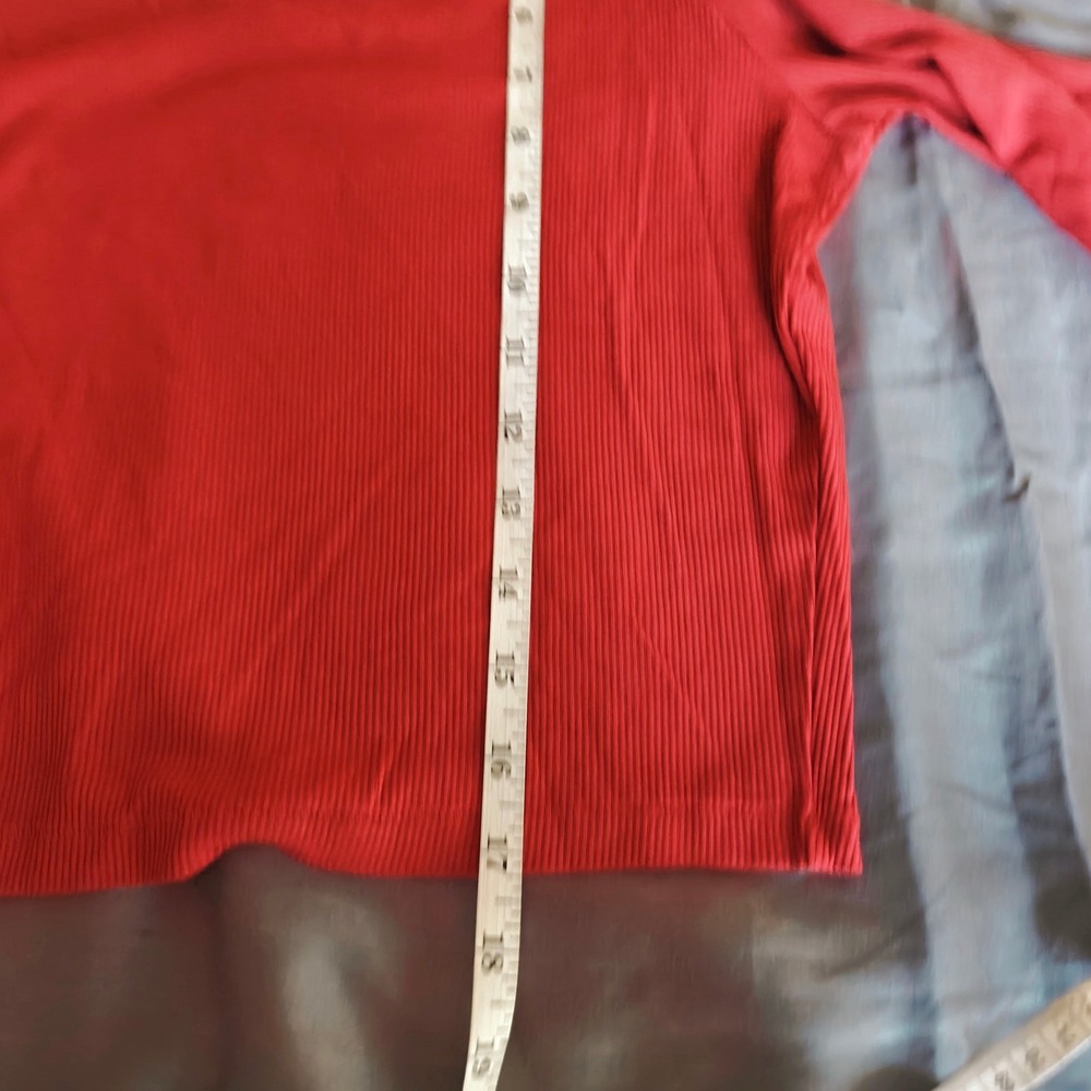 SKIMS Soft Lounge Rib Long Sleeve Crop Top Brick Red Size M NEW - Picture 9 of 10